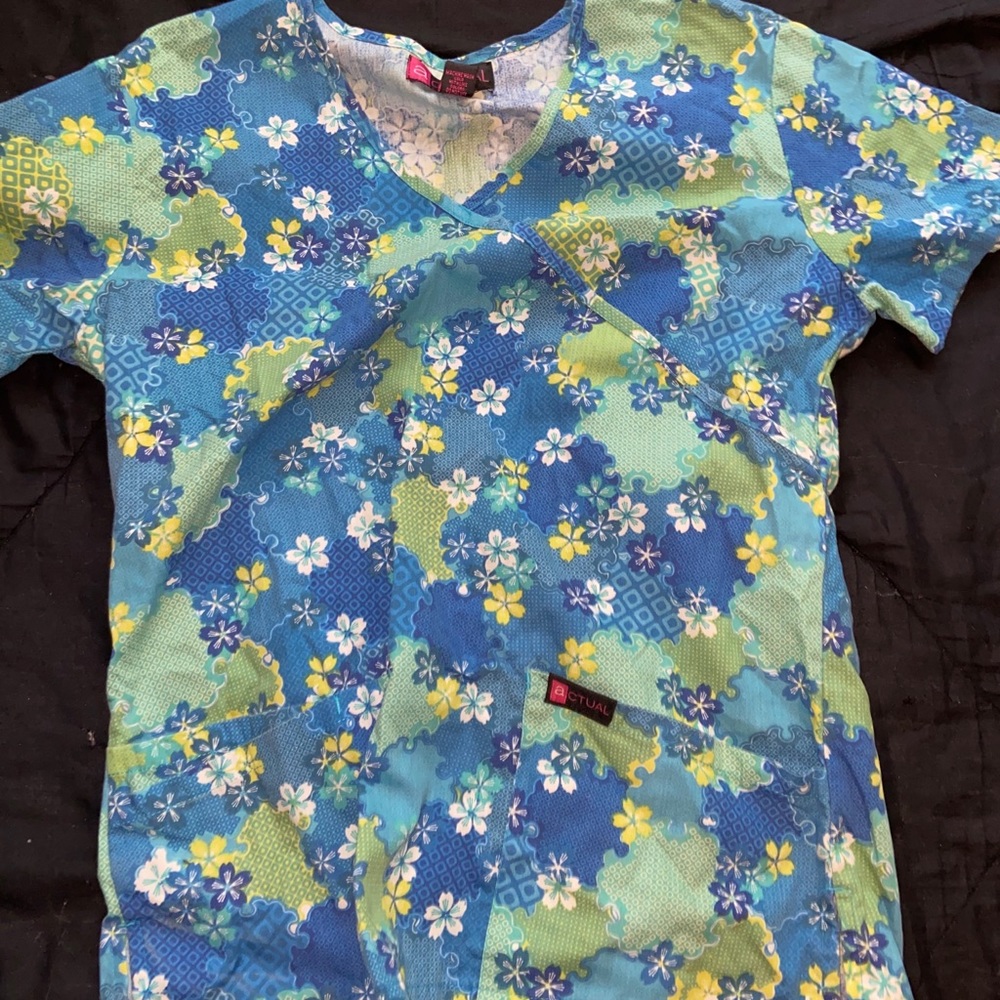 Small flower design scrub top
